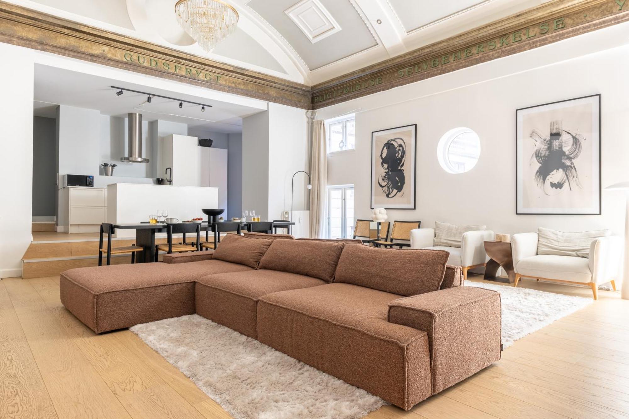 Unique 3 Bedroom Apartment In Vibrant Frederiksberg Copenhagen Exterior photo